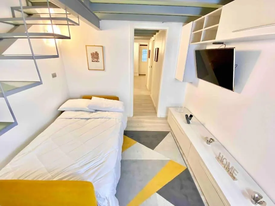 Apartment Loft Incantevole A Pochi Passi Dal Centro Milan Italy